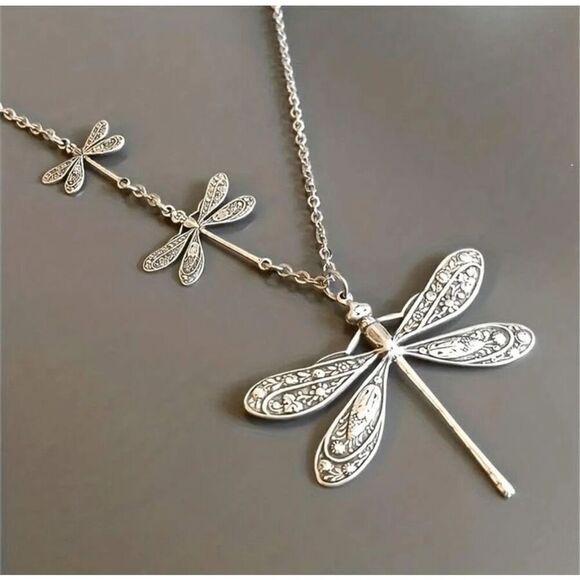 Dragonfly Necklace - Picture 3 of 6